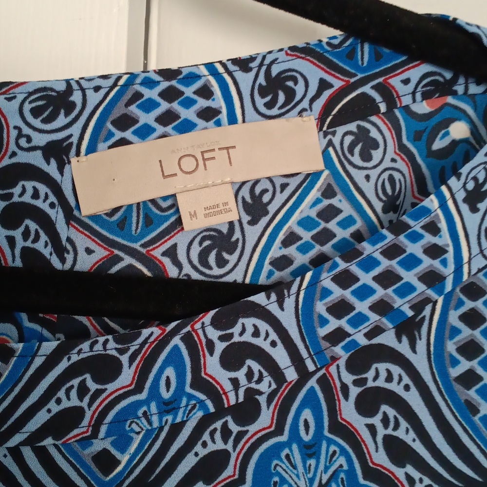 3/$15 LOFT Blue and Black Patterned Blouse - Picture 2 of 2